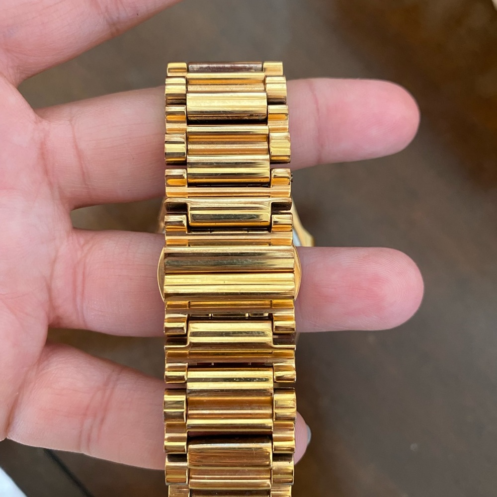 Authentic Rose Gold watch - Picture 6 of 6